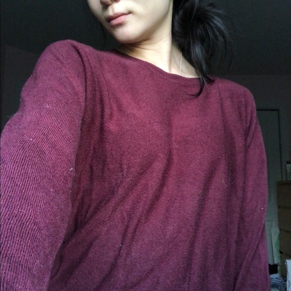 Burgundy sweater - Picture 3 of 3
